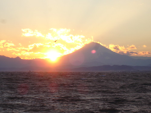 Sun sets over Mt Fuji