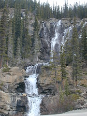 waterfallsintoroad